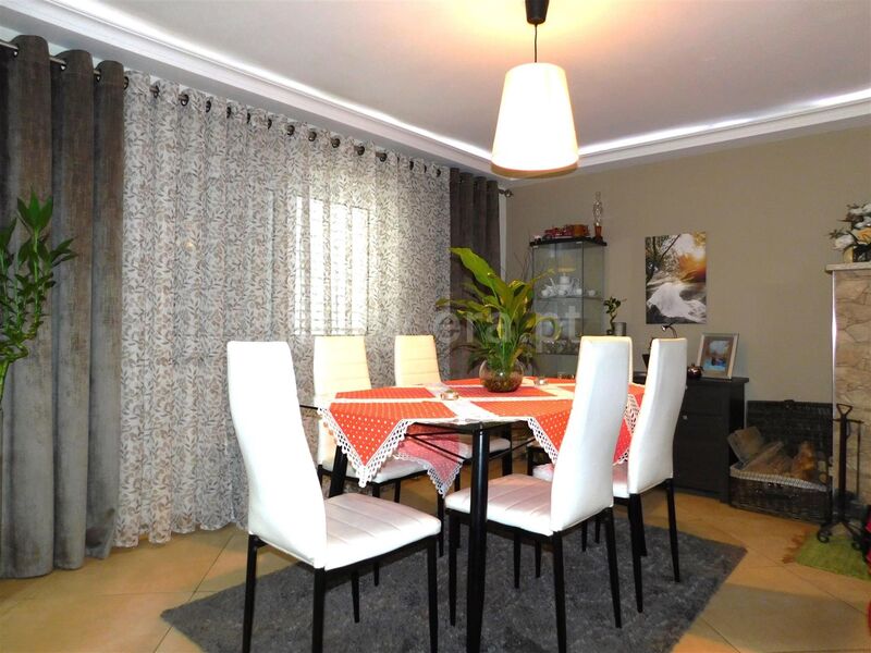 House 3 bedrooms Santiago Seia - gardens, central heating, garage, solar panels