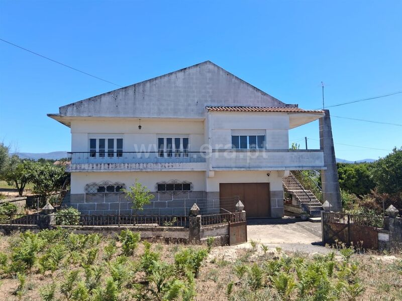 House V3 Tourais Seia - attic, garden, backyard, garage