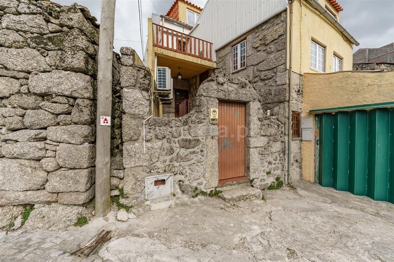 Casa V2 Sabugueiro Seia - ar condicionado, varanda