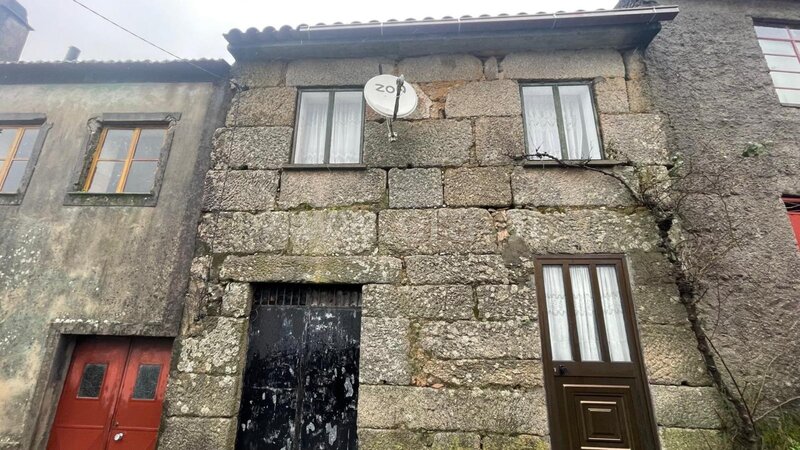 Maison à rénover V2 Girabolhos Seia