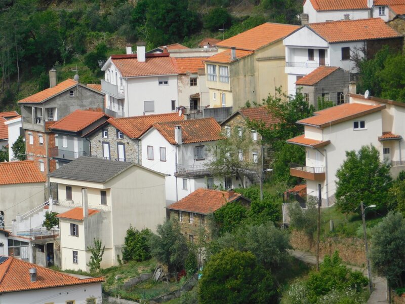 Maison V2 Cabeça Seia - grenier, terrasse, cheminée