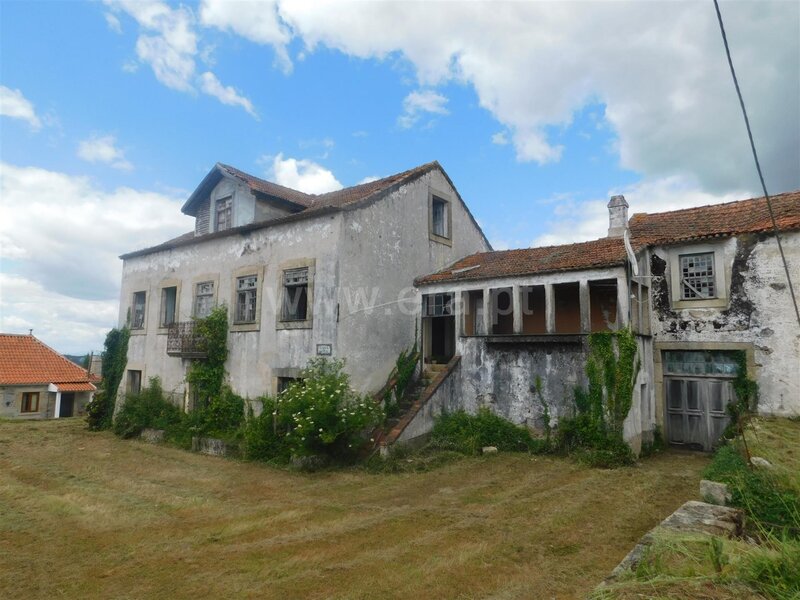 Maison à récupérer Santiago Seia