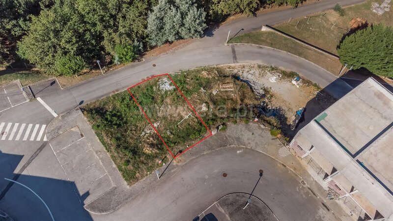 Terreno Urbano com 135m2 Seia