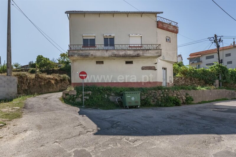Casa V2 Seia - jardim, garagem, terraço