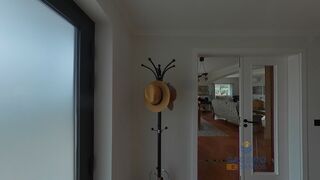 -213302010_ID03d3b45c-ee95-4a1f-9462-353e6ac86c9c.jpg