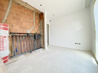 -212980974_IDd4069a01-0000-0500-0000-00001570a815.jpg