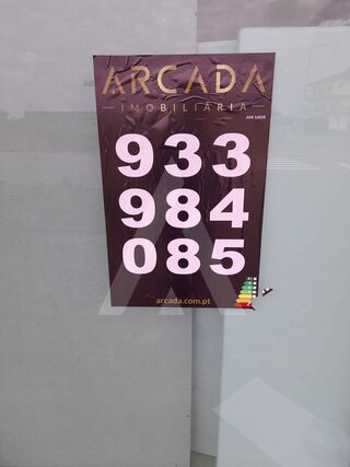 -212899292_ID00409501-0000-0500-0000-0000159900e0.jpg