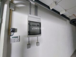 -706013529_ktnppq7ujcarn3i3.jpg