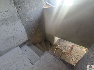 -706187185_4fki2k2fdz2on8gr.jpg