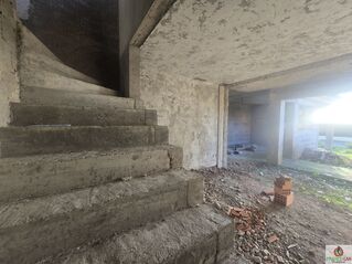 -706187185_7vky147ai1mbay31.jpg