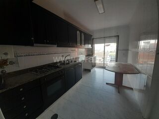 -611294996_apartamento-t3-ilhavo-gafanha-da-nazare_14_1_1294996_16013299_2_1_fZXug1u3ttABwduGwNXurSjglHZlBBCidFLlfitsev3EB8h4ZPpqcw_.jpg