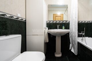 -611343385_apartamento-t3-ilhavo-ilhavo-sao-salvador_14_1_1343385_16722568_2_1__2f6WTsu4mbIFXzP5_2f_2bPT21ebiBxNTf_2fjKROo75C95kkbEB8h4ZPpqcw_.jpg