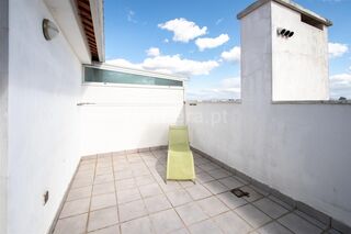 -611387049_apartamento-t3-aveiro-verdemilho_14_1_1387049_17101895_2_1_iDl53chL6p2RLWKWH1FN18CfjHxFvxmuSGngfKfPDJfEB8h4ZPpqcw_.jpg