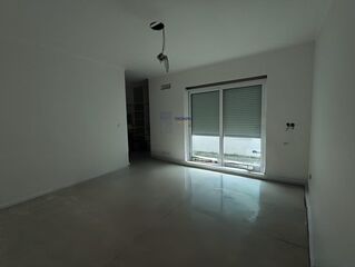 -80058924_40381_d0ca3e8