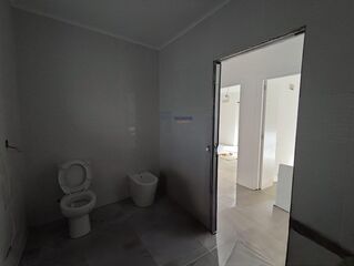 -80058924_40387_f385390