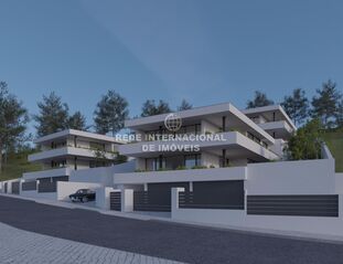 -69031288_Estoril-teste_frente_1661784325973.jpg