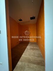 -69036099_ee4b8fe4-7002-4afb-84fe-393a561bb32c_1730385323156.jpeg