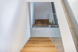 -69036259_Escadas_23_SCC7007_1739460067515.jpg