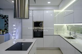 -69036519_Cozinha_20com_20ilha_1741352984888.jpg