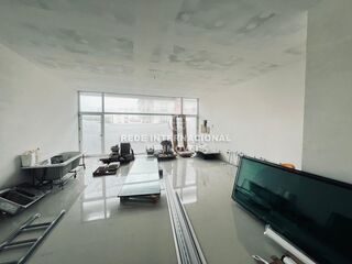 -822899292_ID00409501-0000-0500-0000-0000153768ac.jpg