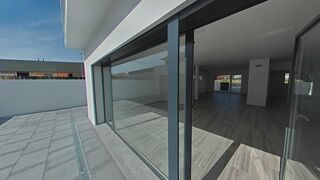-211452173_IDc12e8101-0000-0500-0000-000013a1bb5f.jpg