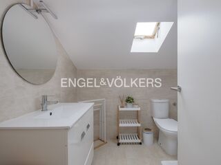 -874377806_de3ef1f2-8d1c-42d7-9b29-9443e39f9af4.jpg