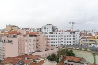 -877632796_88c04032-6247-4240-b60b-12356afa6745.jpg