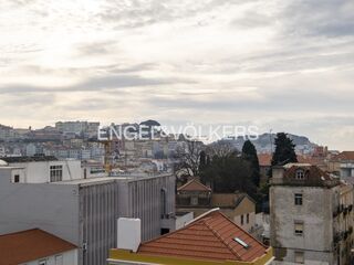 -880351090_82f3ab1a-ef9b-4fb3-afcb-718eb391d177.jpg