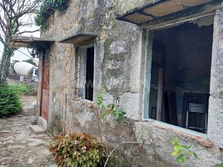 -611313316_moradia-geminada-t2-vila-nova-de-gaia-oliveira-do-douro_14_1_1313316_16877238_2_1_oXousi0pnZOOMgyv3eEzhfhynKD6O9G1loPaBlVZS8zEB8h4ZPpqcw_.jpg