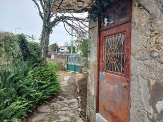 -611313316_moradia-geminada-t2-vila-nova-de-gaia-oliveira-do-douro_14_1_1313316_16877239_2_1_6A4Q4QPsI249QNiFGDCFPXZXaKcs7y2odAdT1FgbGfDEB8h4ZPpqcw_.jpg