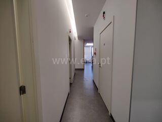 -611424929_outro-tipo-vila-nova-de-gaia-mafamude-e-vilar-do-paraiso_14_1_1424929_17484110_2_1_pRWF3_2bR7nGQ7Kyrng9ZwuOMRJeQUSUd_2fh37VJUF3G5DEB8h4ZPpqcw_.jpg