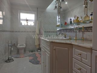 -611429784_moradia-isolada-t3-santa-maria-da-feira-sao-joao-de-ver_14_1_1429784_17542457_2_1_kktaJl2K0FX_2bYrSJ04nbDLIhXAM3aFRfuW_2fk2zdXBGbEB8h4ZPpqcw_.jpg