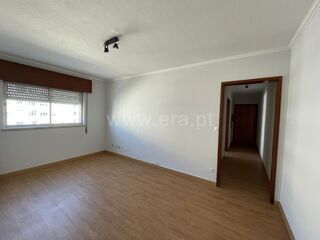 -611461066_apartamento-t1-vila-nova-de-gaia-vilar-de-andorinho_14_1_1461066_17873105_2_1_O87VlLS5ysdu4gyWJG0FqpM4XG_2fiQ0GT7DWJ6P9NVWTEB8h4ZPpqcw_.jpg