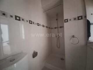 -611461066_apartamento-t1-vila-nova-de-gaia-vilar-de-andorinho_14_1_1461066_18056690_2_1_ByW8nlSCvzmoI2xODnKKgHZbBzwUqDPeDKyhaNQpcbrEB8h4ZPpqcw_.jpg