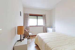 -611461104_apartamento-t1-vila-nova-de-gaia-mafamude-e-vilar-do-paraiso_14_1_1461104_17873681_2_1_VSwBxn0LLt4sKnPGzEVuhKco1479HTFts1lC_2bhyd5pTEB8h4ZPpqcw_.jpg