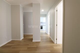 -611468492_apartamento-t2-porto-paranhos_14_1_1468492_17951902_2_1_6fMJBJG9OliSWUR7q2FI7jhUce0ABFQsJkg69tEFkkjEB8h4ZPpqcw_.jpg
