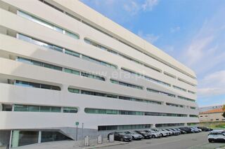 -611482506_apartamento-t1-porto-paranhos_14_1_1482506_18106772_2_1_uA7ReywP0TTj9cNOAJ81zeO17YTgDC02NlesZS_2b4DpTEB8h4ZPpqcw_.jpg