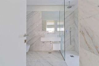 -611482506_apartamento-t1-porto-paranhos_14_1_1482506_18113779_2_1_KLCAEeo9zWheXRueQPA5vtBKhOceV7IWjOYfPgLt61HEB8h4ZPpqcw_.jpg