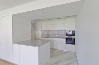 -611482506_apartamento-t1-porto-paranhos_14_1_1482506_18113831_2_1_AKHf5TrwsUbt5sOtcUjhXFXnj0hO1brVZQuebffTPS3EB8h4ZPpqcw_.jpg
