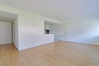 -611482506_apartamento-t1-porto-paranhos_14_1_1482506_18113835_2_1_SBxnzo10YNiqDhS2wM3H0Hh1bEiZ9xmEZlnBiRqTBiDEB8h4ZPpqcw_.jpg
