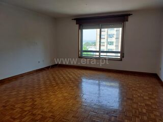 -611484347_apartamento-t3-porto-campanha_14_1_1484347_18131788_2_1_cJKx6L5XK2AjK6_2fnvDSZm9S0wHALFTNsC5_2bEs0cK_2b1PEB8h4ZPpqcw_.jpg