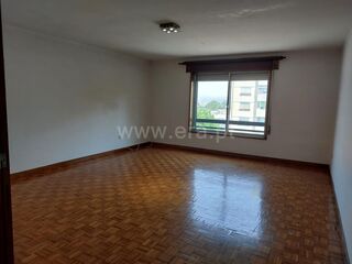 -611484347_apartamento-t3-porto-campanha_14_1_1484347_18131794_2_1_GHmpDrBD98EjwbRxOSbjv74ET9xtuzLKKvtU_2f3g4uRvEB8h4ZPpqcw_.jpg