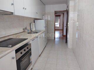 -611484347_apartamento-t3-porto-campanha_14_1_1484347_18131797_2_1_PMX7Ct4NKkwkBj3V_2bbIhJRiermiwczzxqTGewkuqiZTEB8h4ZPpqcw_.jpg