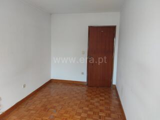 -611484347_apartamento-t3-porto-campanha_14_1_1484347_18131815_2_1_4oP_2bYugcle3Vu1PUgdE7XfI_2fi6wMyuDVgo_2bCayZO7QrEB8h4ZPpqcw_.jpg