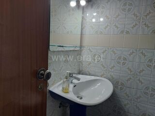 -611484347_apartamento-t3-porto-campanha_14_1_1484347_18131828_2_1_Y5YvYTOgxSuJEIoXSOHwn6rGg6WNoElSU94ai3_2fv8mjEB8h4ZPpqcw_.jpg