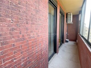 -209406318_IDc6495501-0000-0500-0000-000015630f24.jpg