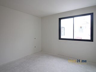 -212980376_IDe7dc9a01-0000-0500-0000-000015870042.jpg