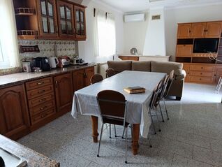 -706190165_i9nfaesb3vjro9w4.jpg