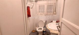 -611464813_apartamento-t2-almada-laranjeiro_14_1_1464813_17926117_2_1_yIic9R3eJXd3sov5FZbtzTXmOMB_2bBKVVY6nadrybw8zEB8h4ZPpqcw_.jpg