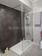 -611474854_apartamento-t2-seixal-santa-marta-do-pinhal_14_1_1474854_18021561_2_1_vhEEg_2fpbIVCKFpo4X25gGuy92aD_2bEq6bMmzNLutt7B7EB8h4ZPpqcw_.jpg